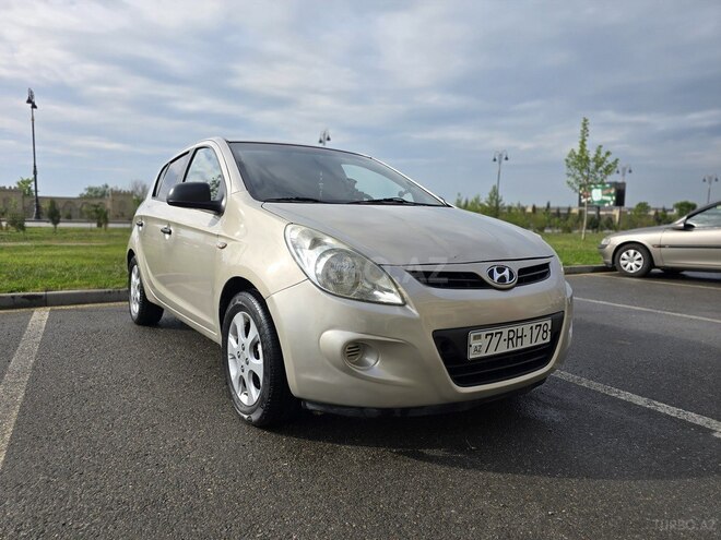 Hyundai i20 2010, 294,317 km - 1.4 l - Sumqayıt