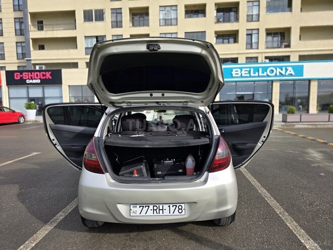 Hyundai i20 2010, 294,317 km - 1.4 l - Sumqayıt