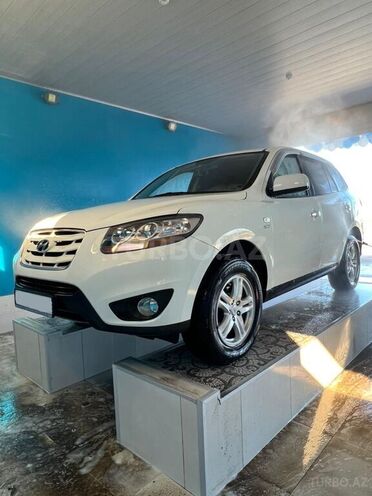 Hyundai Santa Fe 2010, 188,000 km - 2.0 л - Quba