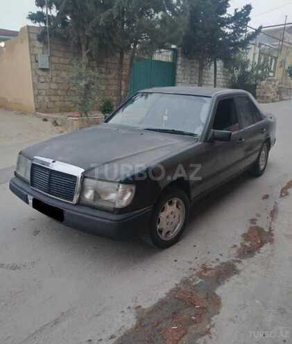 Mercedes E 200 1989, 380,000 km - 2.0 l - Bakı