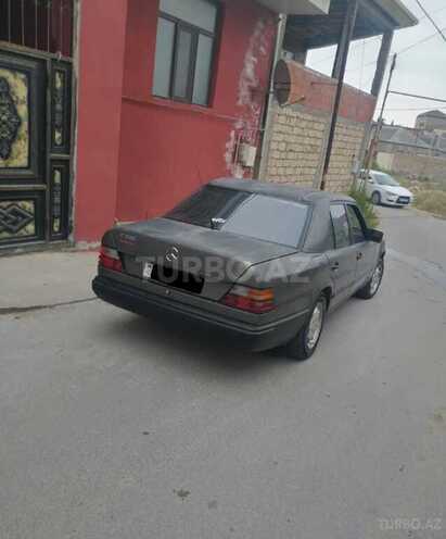 Mercedes E 200 1989, 380,000 km - 2.0 l - Bakı