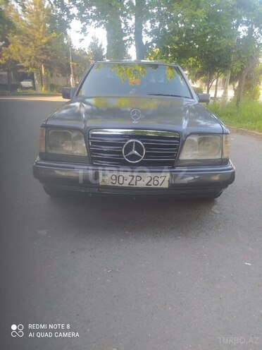 Mercedes E 200 1995, 358,000 km - 2.0 l - Bərdə