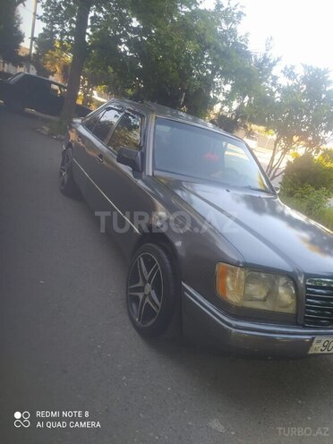 Mercedes E 200 1995, 358,000 km - 2.0 l - Bərdə