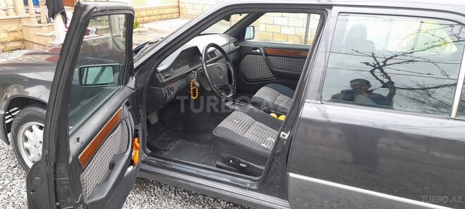 Mercedes E 300 d 1995, 451,000 km - 3.0 l - Bərdə
