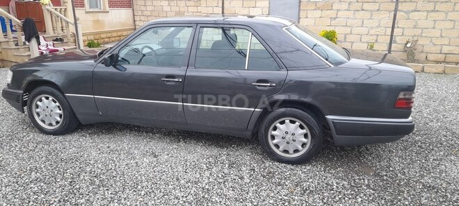 Mercedes E 300 d 1995, 451,000 km - 3.0 l - Bərdə