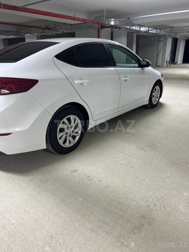 Hyundai Elantra 2018, 101,389 km - 1.6 l - Bakı