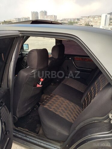 Mercedes E 230 1992, 490,000 km - 2.3 л - Bakı