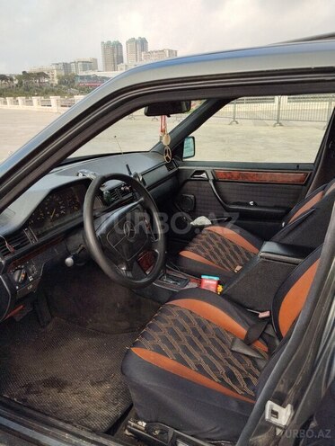 Mercedes E 230 1992, 490,000 km - 2.3 л - Bakı