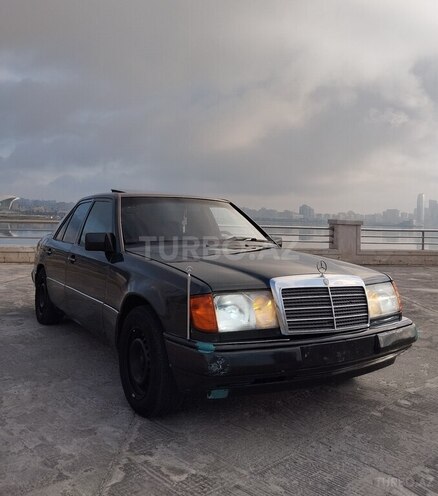 Mercedes E 230 1992, 490,000 km - 2.3 л - Bakı