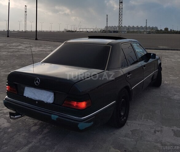 Mercedes E 230 1992, 490,000 km - 2.3 л - Bakı