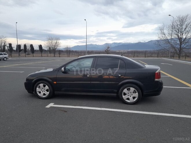 Opel Vectra 2003, 388,000 km - 2.2 l - Zaqatala
