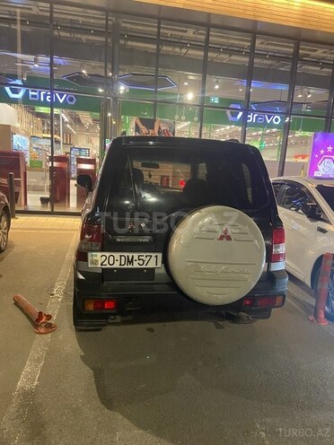 Mitsubishi  2001, 418,429 km - 2.0 l - Bakı