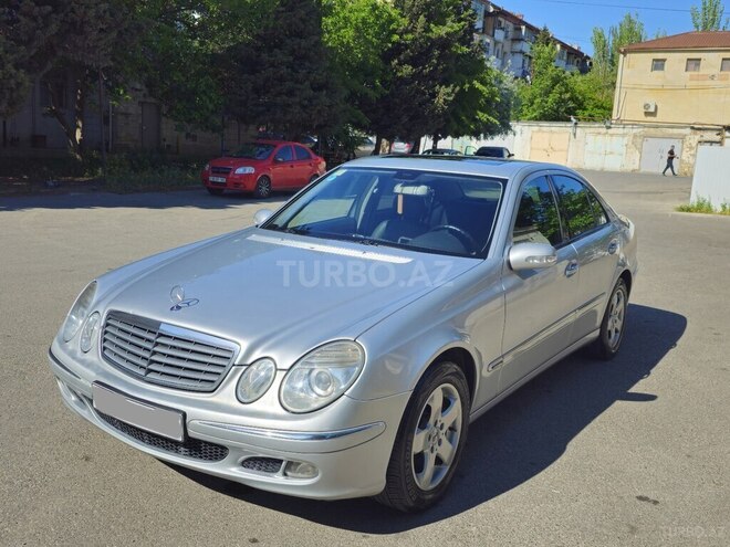 Mercedes E 220 d 2006, 261,800 km - 2.2 л - Bakı