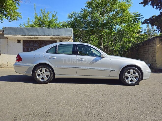 Mercedes E 220 d 2006, 261,800 km - 2.2 л - Bakı