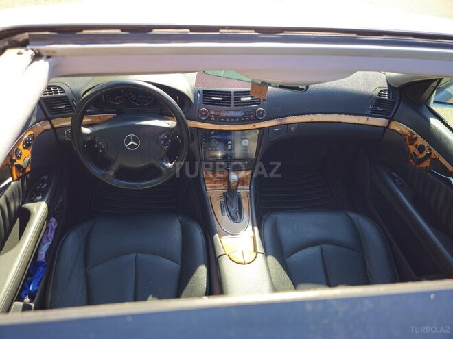 Mercedes E 220 d 2006, 261,800 km - 2.2 л - Bakı