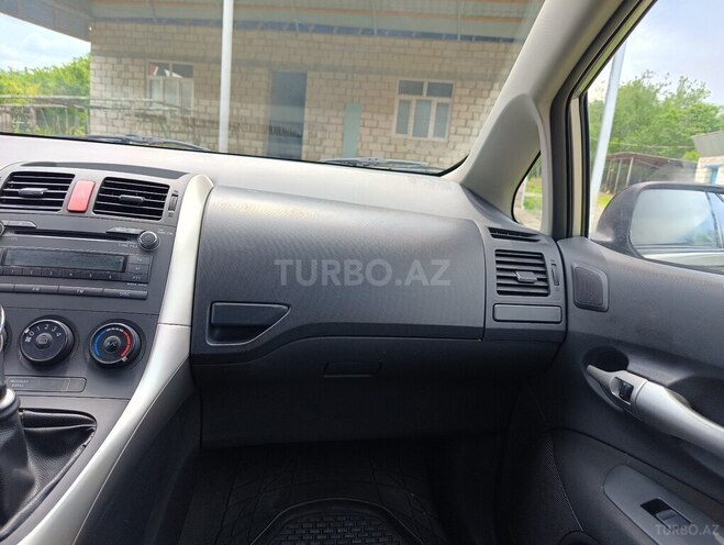 Toyota Auris 2008, 317,080 km - 1.4 l - Ağcabədi