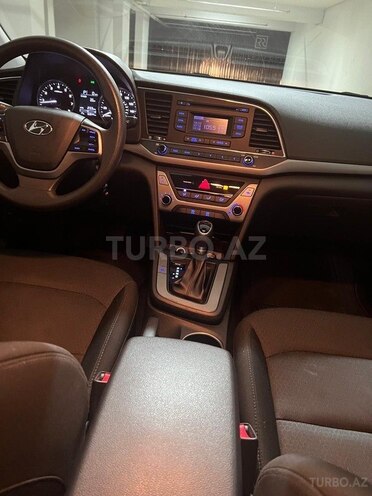Hyundai Elantra 2018, 101,389 km - 2.0 л - Bakı