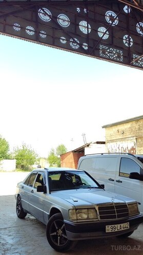 Mercedes 190 1993, 421,000 km - 1.8 л - Sabirabad