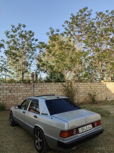 Mercedes 190 1993, 421,000 km - 1.8 л - Sabirabad