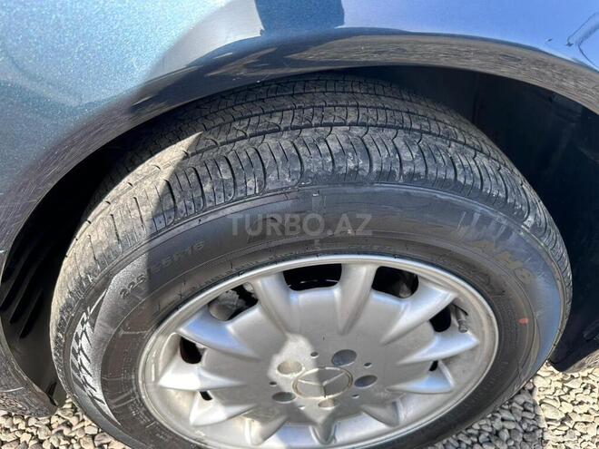 Mercedes E 240 2000, 378,912 km - 2.6 l - Cəlilabad