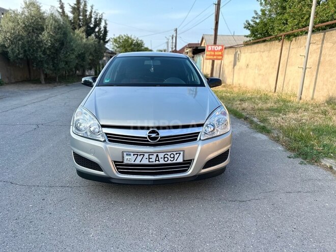 Opel Astra 2009, 286,000 km - 1.4 л - Bakı