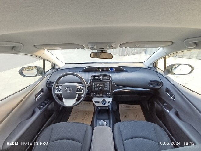 Toyota Prius 2017, 266,000 km - 1.8 л - Bakı