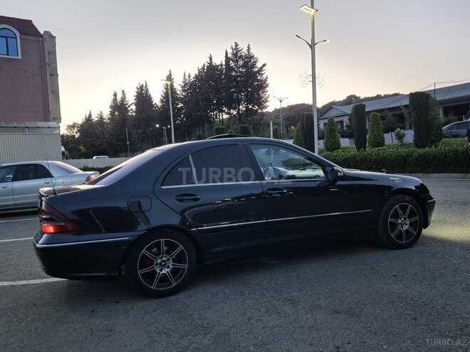 Mercedes C 220 d 2002, 350,000 km - 2.2 l - Masallı