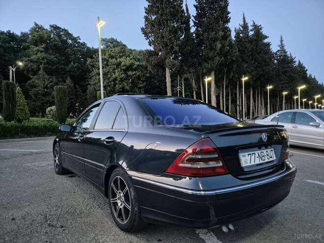 Mercedes C 220 d 2002, 350,000 km - 2.2 l - Masallı