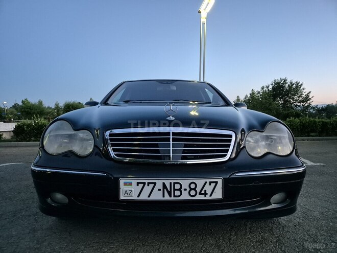 Mercedes C 220 d 2002, 350,000 km - 2.2 l - Masallı
