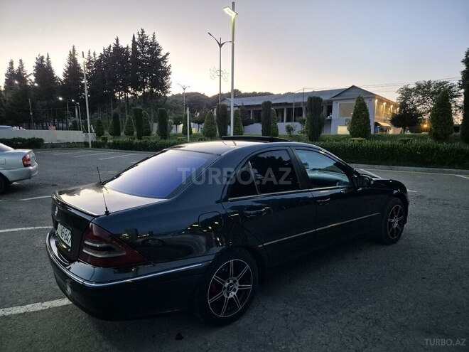 Mercedes C 220 d 2002, 350,000 km - 2.2 l - Masallı