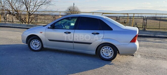 Ford Focus 2001, 263,555 km - 1.6 l - Şəki
