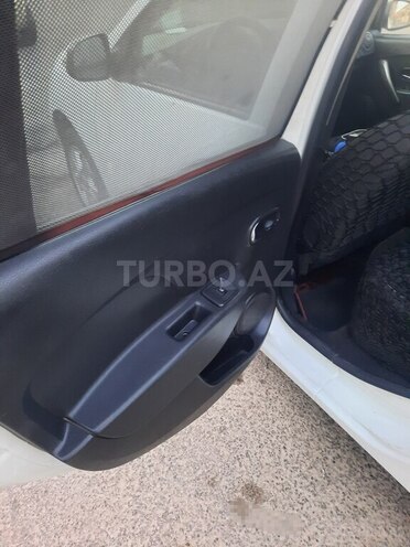 Renault Sandero 2014, 308,000 km - 1.6 l - Bakı
