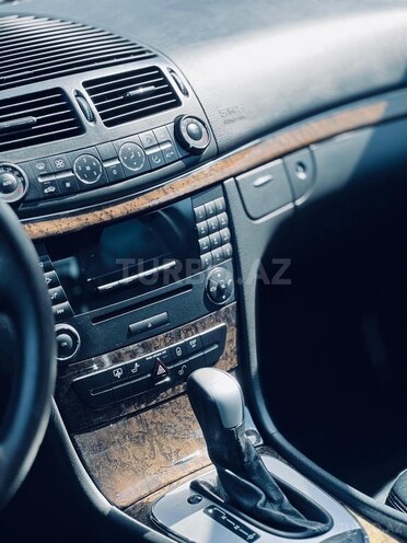 Mercedes E 200 2004, 259,000 km - 1.8 l - Bakı