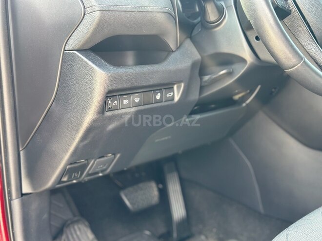 Toyota RAV4-10
