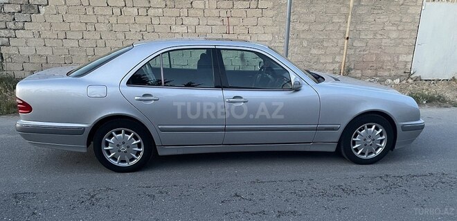 Mercedes E 240 2000, 323,986 km - 2.4 l - Bakı