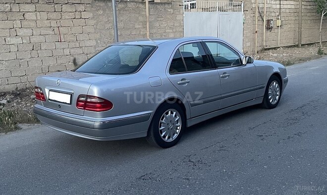 Mercedes E 240 2000, 323,986 km - 2.4 l - Bakı