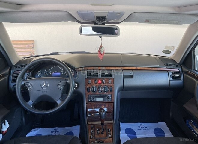 Mercedes E 240 2000, 323,986 km - 2.4 l - Bakı