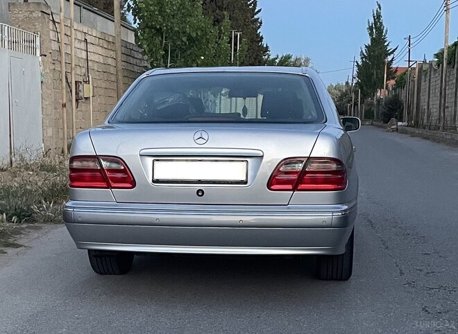 Mercedes E 240 2000, 323,986 km - 2.4 l - Bakı