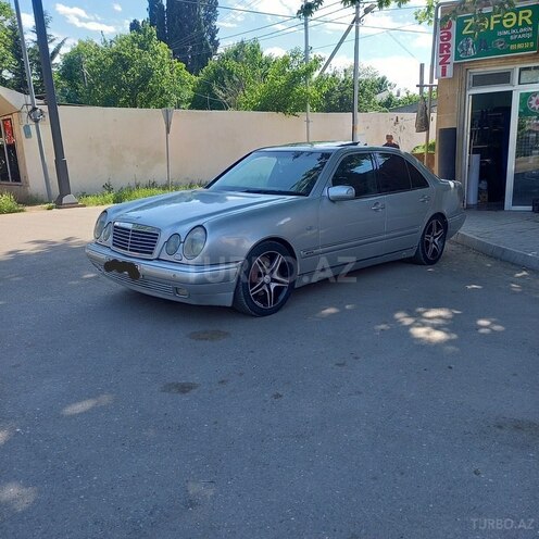 Mercedes E 230 1996, 368,000 km - 2.3 l - Qazax