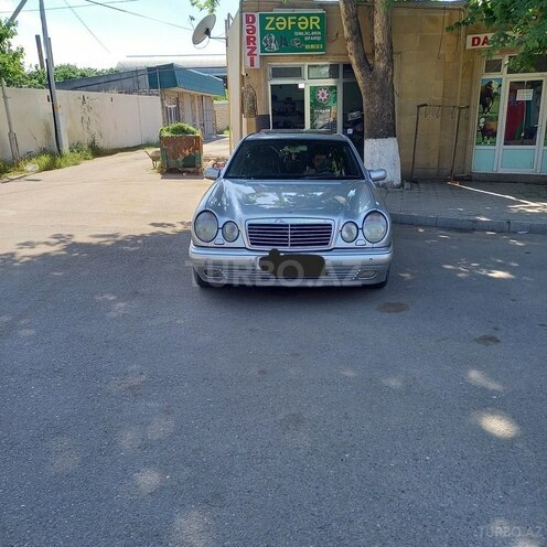 Mercedes E 230 1996, 368,000 km - 2.3 l - Qazax