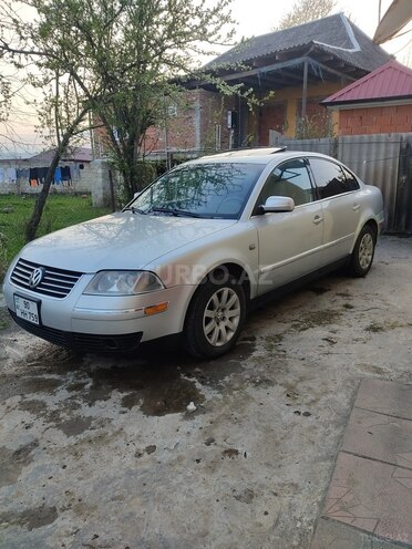 Volkswagen Passat 2002, 289,000 km - 1.8 l - Masallı