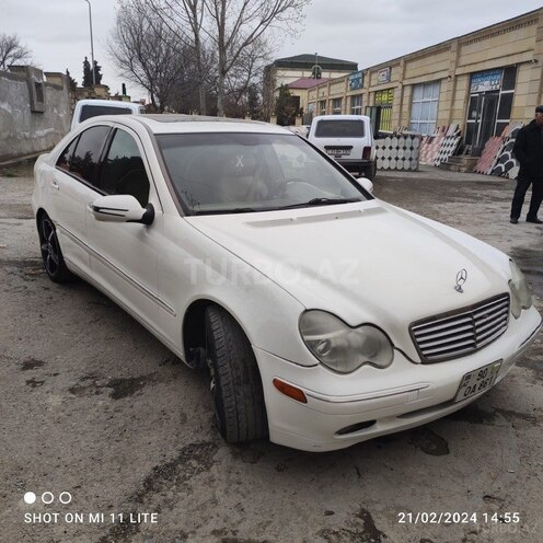 Mercedes C 240 2002, 275,000 km - 2.4 л - Bakı