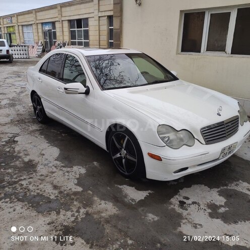 Mercedes C 240 2002, 275,000 km - 2.4 л - Bakı