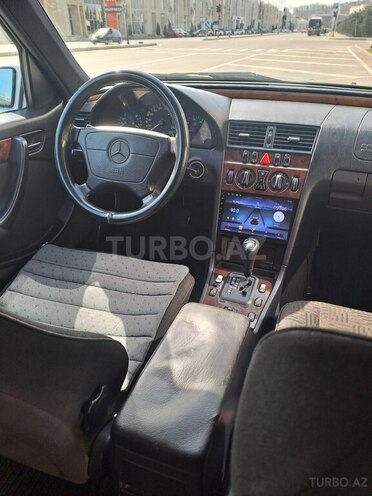 Mercedes C 220 d 1998, 412,000 km - 2.2 л - Bakı
