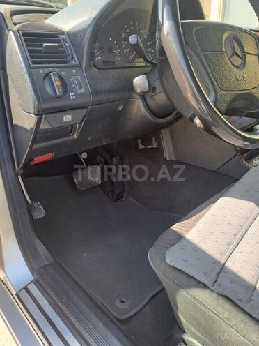 Mercedes C 220 d 1998, 412,000 km - 2.2 л - Bakı