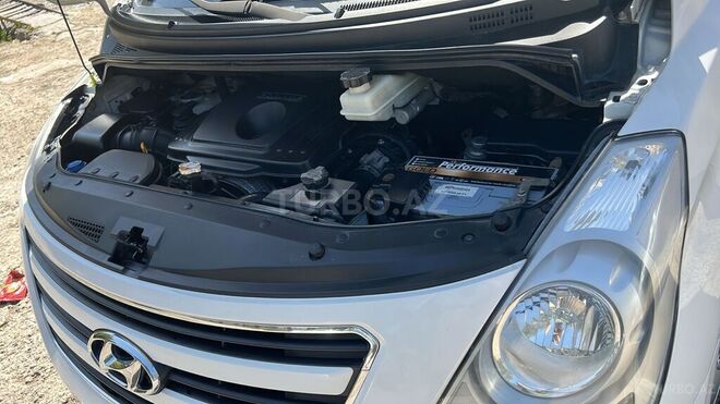Hyundai H-1 2015, 270,000 km - 2.5 л - Bakı