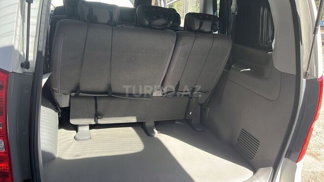 Hyundai H-1 2015, 270,000 km - 2.5 л - Bakı