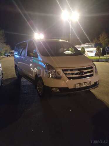Hyundai H-1 2015, 270,000 km - 2.5 л - Bakı