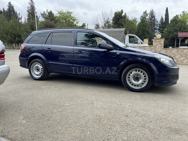 Opel Astra 2006, 366,000 km - 1.3 л - Qazax