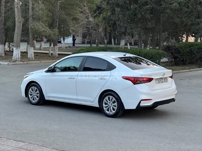 Hyundai Accent 2021, 90,000 km - 1.6 l - Bakı